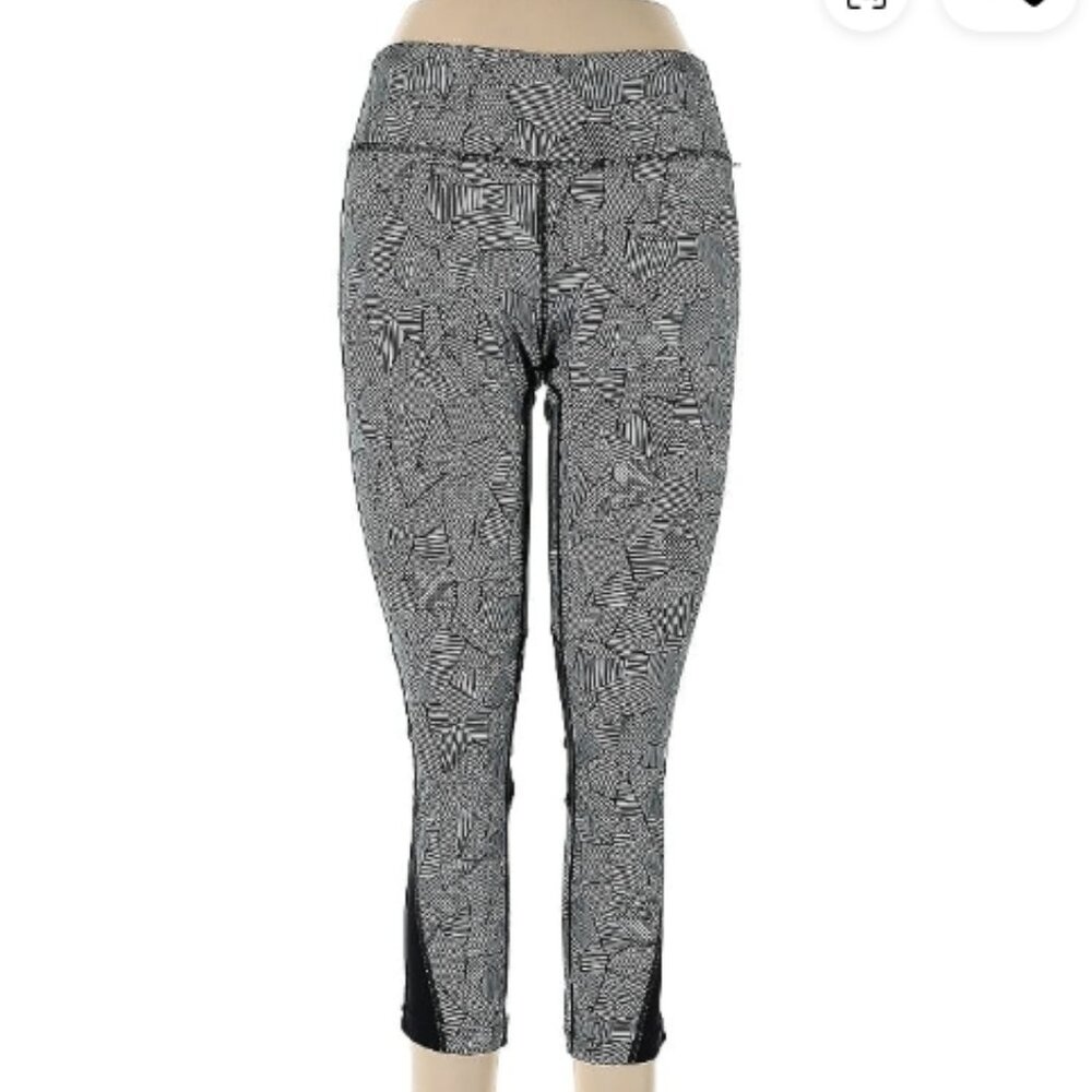 DRI-FIT Nike Running Size M Active black and white print design pants